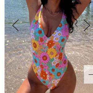 Show Me Your Mumu one piece